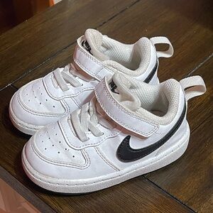 White Nike Sneakers